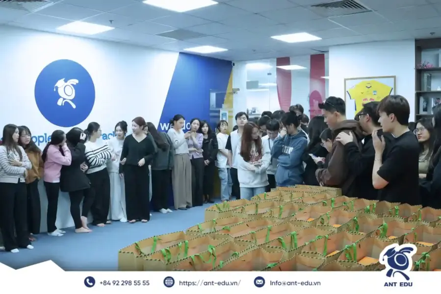 TẾT ĐẾN – TRAO TRI ÂN, GỬI YÊU THƯƠNG CÙNG ANT EDU
