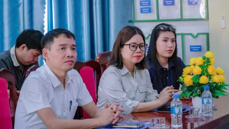 Học bổng tiếng Anh mở thêm cơ hội học tập cho học sinh khó khăn